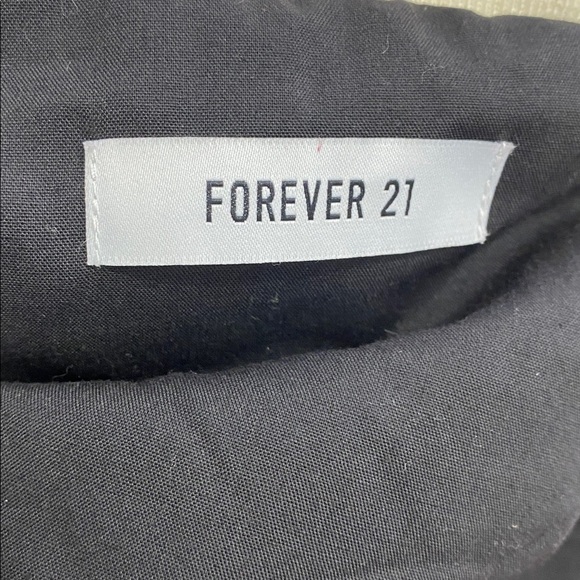 NWOT FOREVER 21 Stylish Red and Cream Women's Jacket - Picture 4 of 4